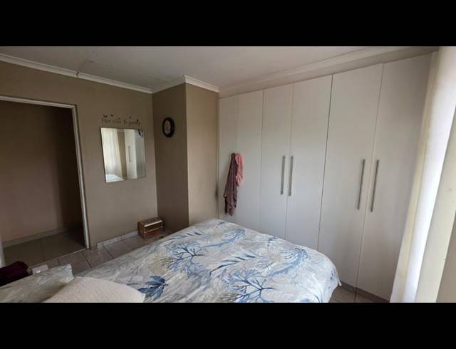 3 BEDROOM SIMPLEX FOR SALE IN ESCOMBE